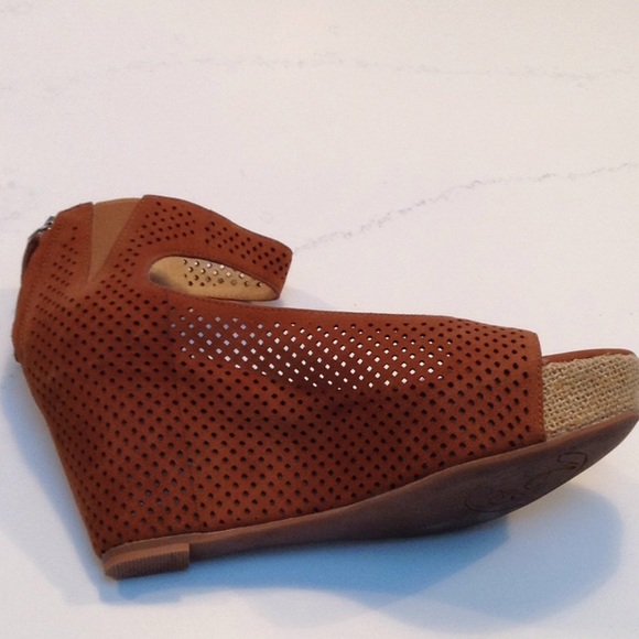 New wedge sandals suede and linen sz 7 - Picture 3 of 5